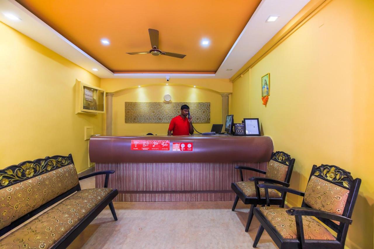 Oyo 18794 Hotel Colva Plaza Extérieur photo